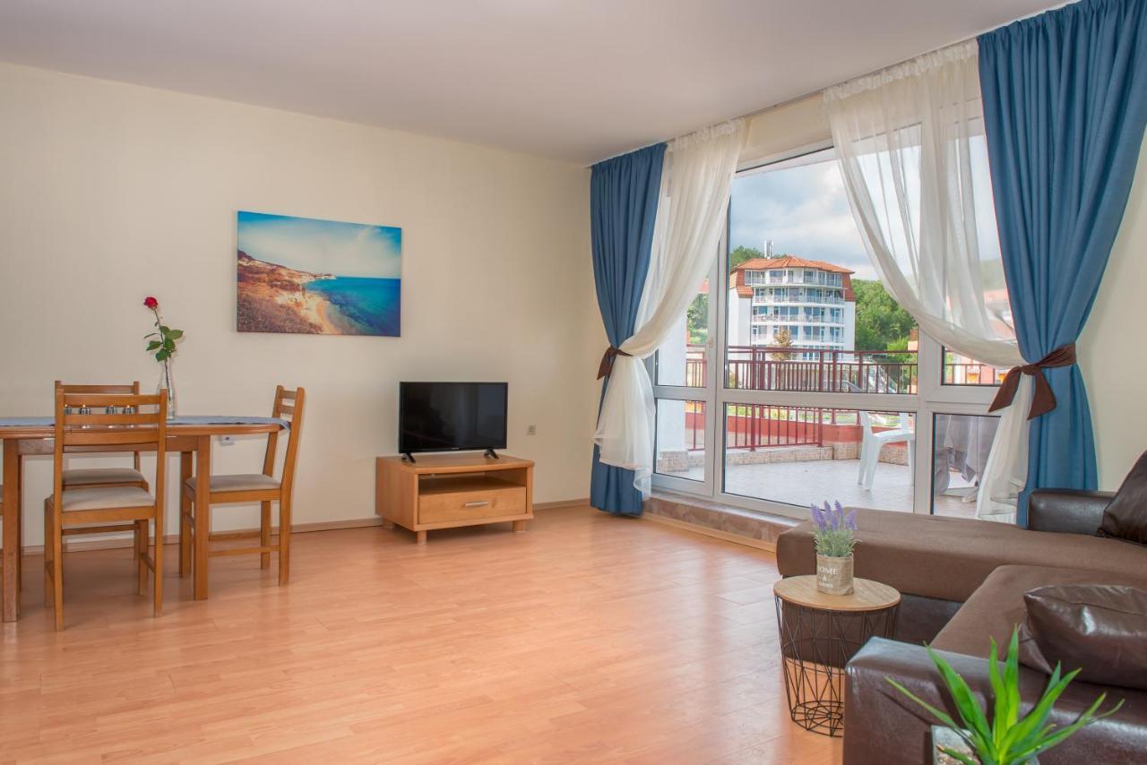 Privilege Beach Apartments سفيتي فلاس المظهر الخارجي الصورة