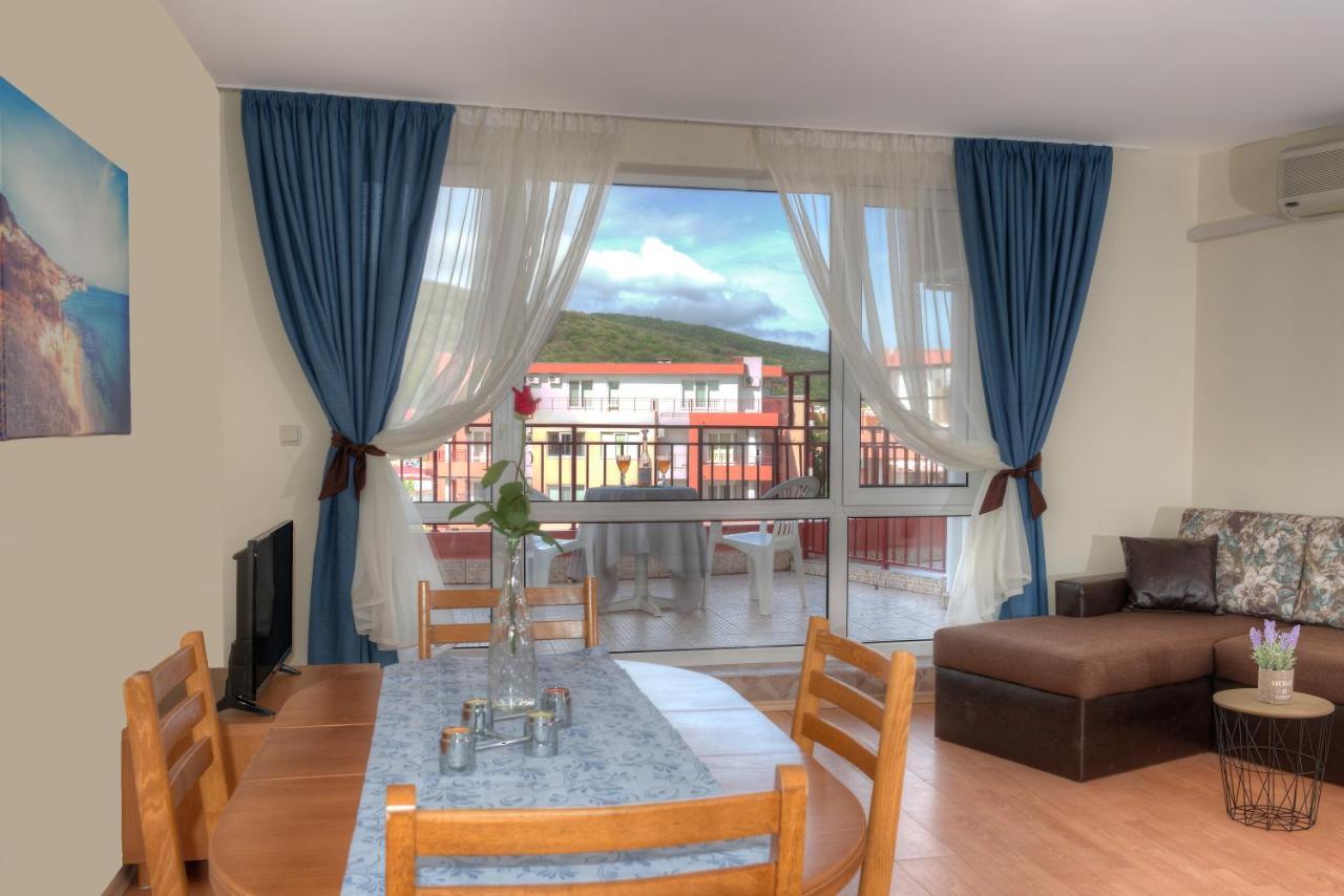 Privilege Beach Apartments سفيتي فلاس المظهر الخارجي الصورة