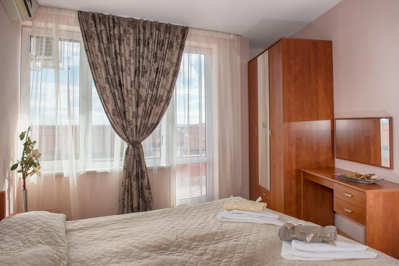 Privilege Beach Apartments سفيتي فلاس المظهر الخارجي الصورة
