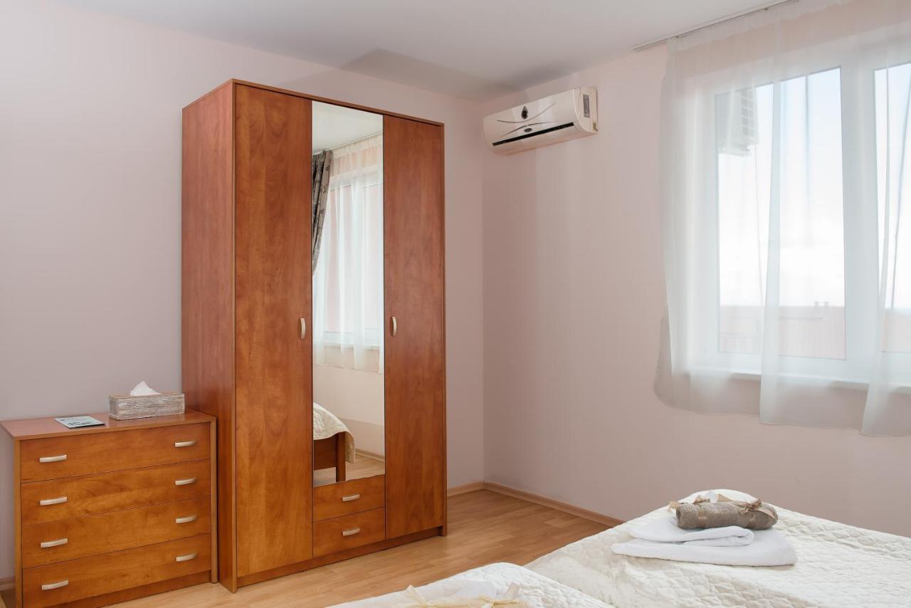 Privilege Beach Apartments سفيتي فلاس المظهر الخارجي الصورة