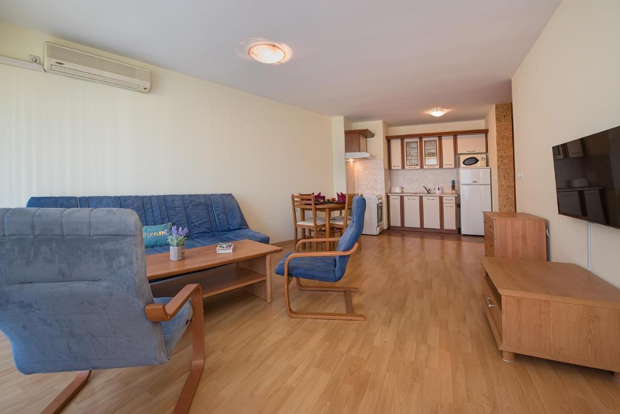 Privilege Beach Apartments سفيتي فلاس المظهر الخارجي الصورة