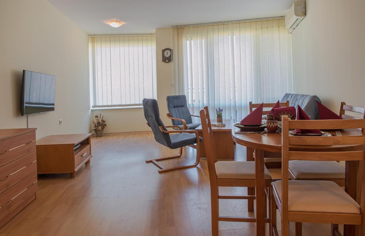 Privilege Beach Apartments سفيتي فلاس المظهر الخارجي الصورة