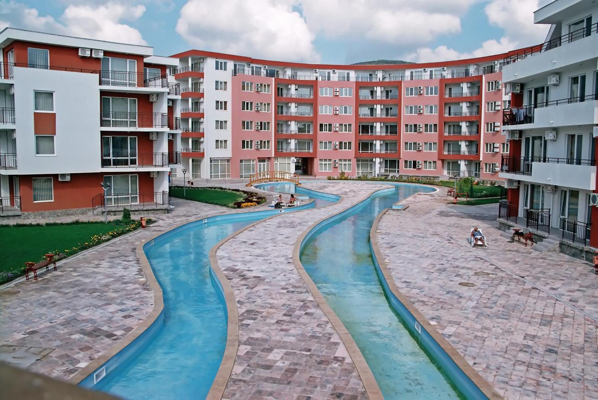 Privilege Beach Apartments سفيتي فلاس المظهر الخارجي الصورة