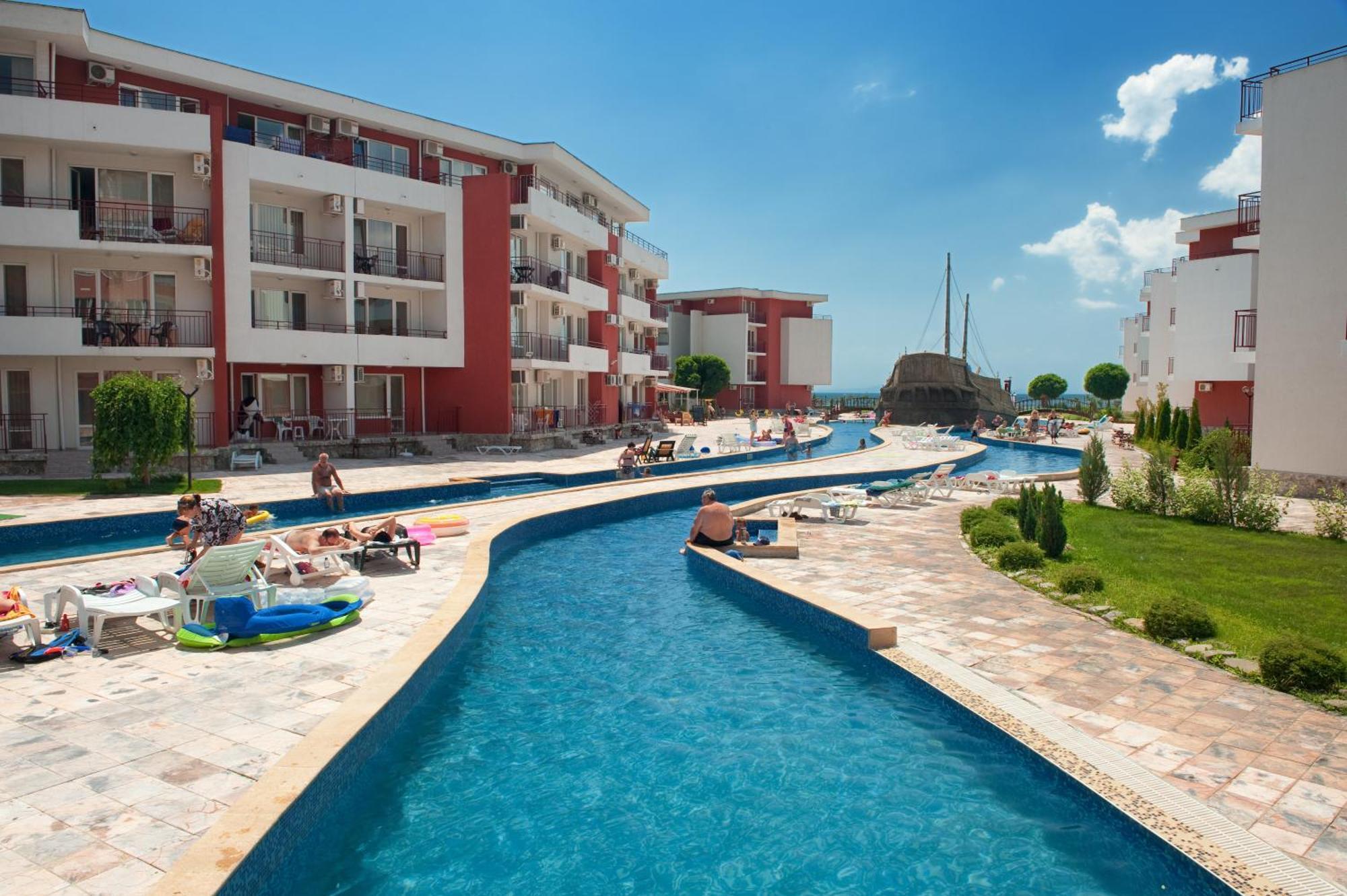 Privilege Beach Apartments سفيتي فلاس المظهر الخارجي الصورة