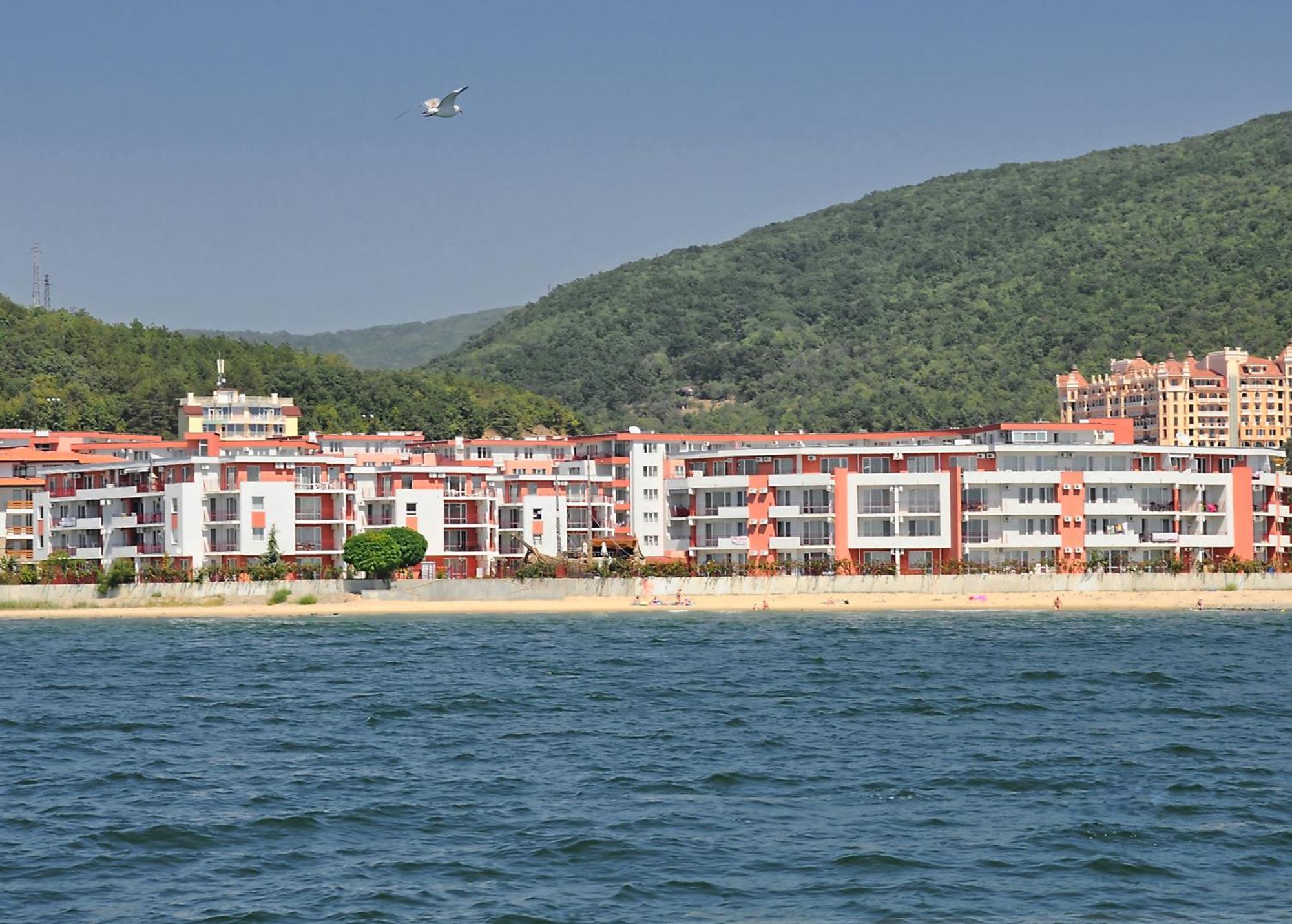 Privilege Beach Apartments سفيتي فلاس المظهر الخارجي الصورة